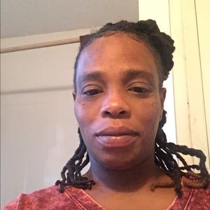 Meet your Posher, Alanda